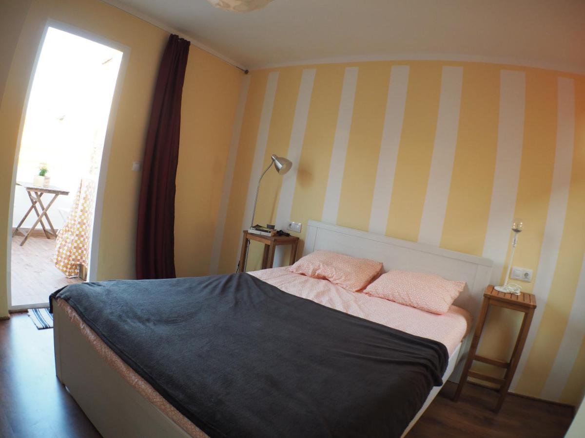 Cosy Appartment W/ Terrace In The Old City Centre Málaga Eksteriør bilde